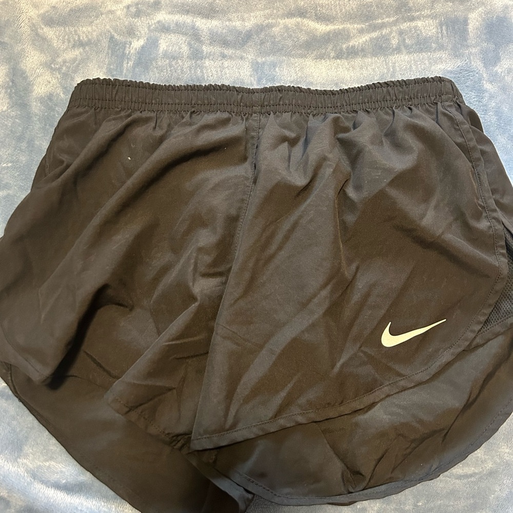 Women’s small black Nike shorts